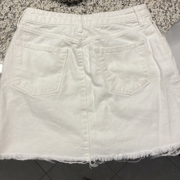 Urban Outfitters Mini Skirt - Picture 3 of 3